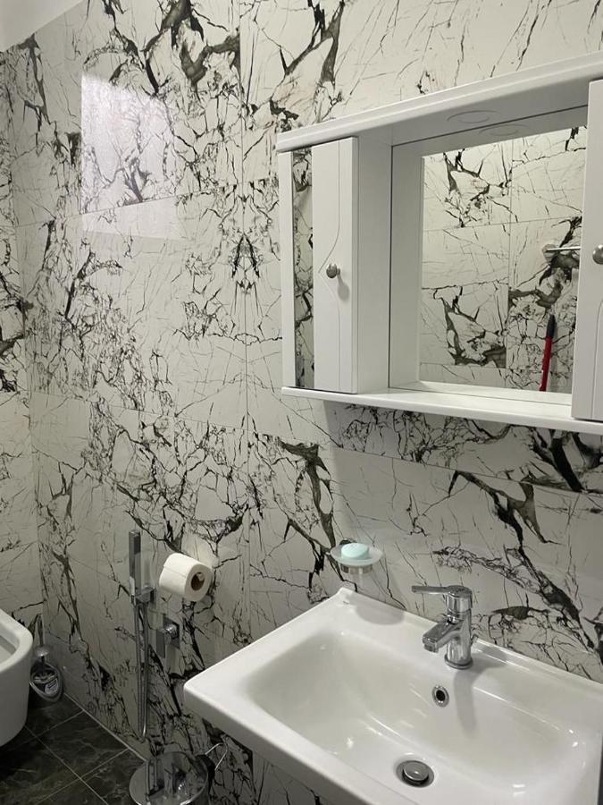Taku Apartment Sarande Ngoại thất bức ảnh